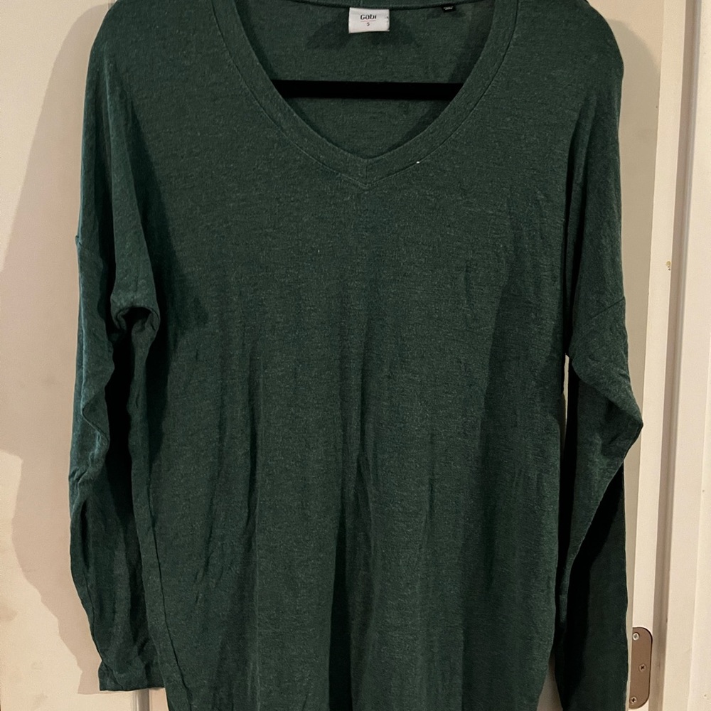 Cabi green long sleeve tee